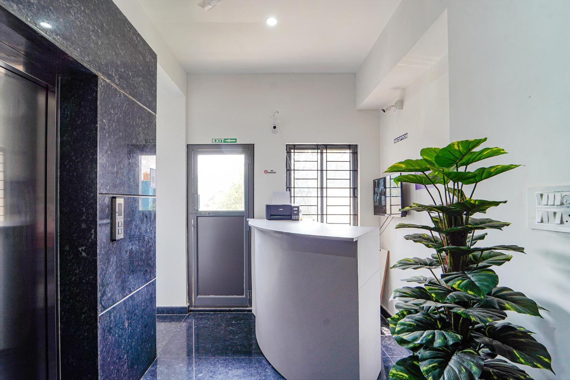 Fabhotel Metro Suites - Nr Esi Hospital Bangalore Exterior photo